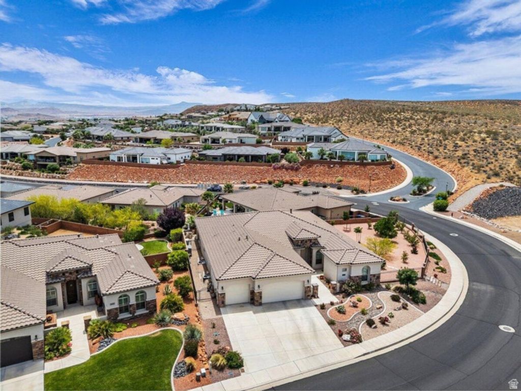 Image 60 of property listing at 2030 N RESERVE PKWY, Washington, UT 84780