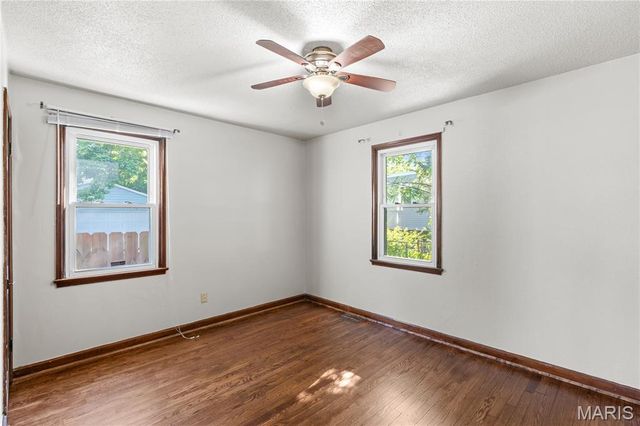 10406 Driver Avenue, St Louis, MO 63114