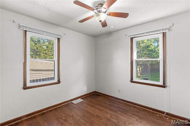 10406 Driver Avenue, St Louis, MO 63114