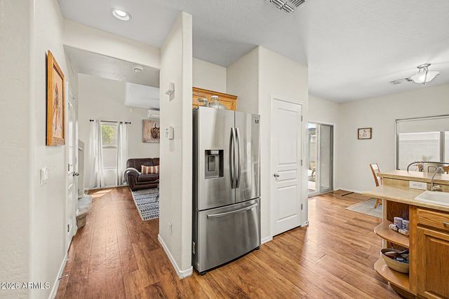 8433 E PERALTA Avenue, Mesa, AZ 85212