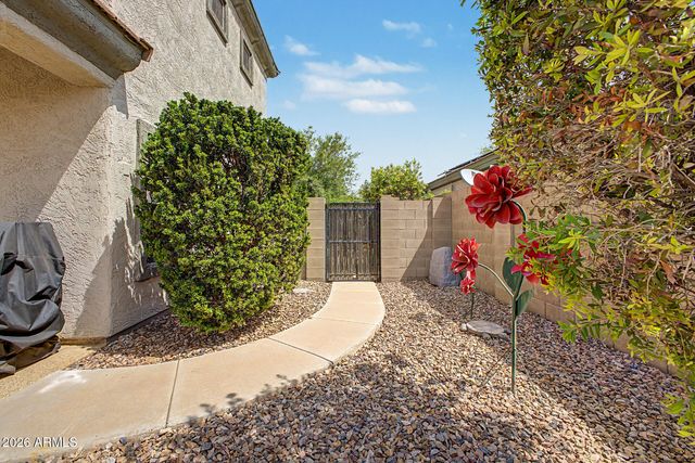 8433 E PERALTA Avenue, Mesa, AZ 85212
