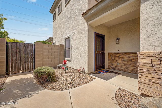 8433 E PERALTA Avenue, Mesa, AZ 85212