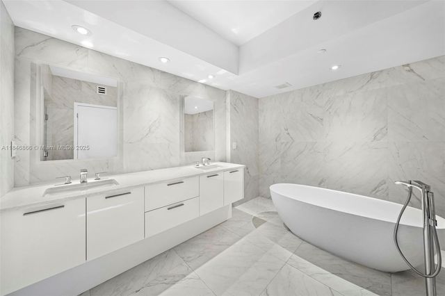 400 Alton Rd 1508, Miami Beach, FL 33139