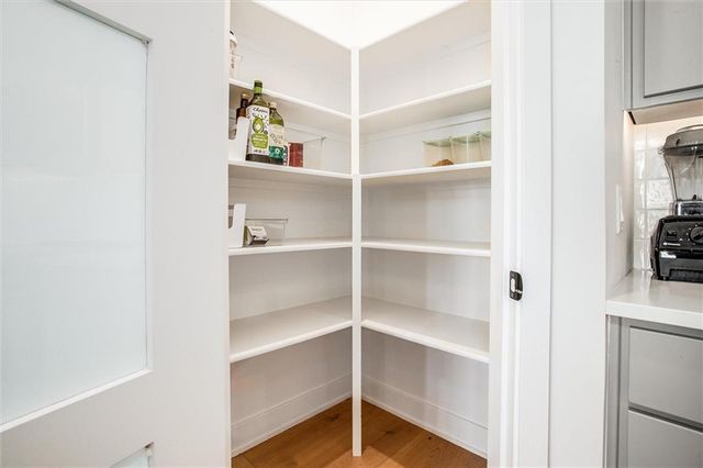 403 NE 100th Street, Kansas City, MO 64155