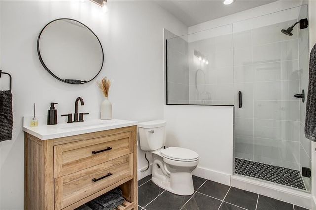 403 NE 100th Street, Kansas City, MO 64155