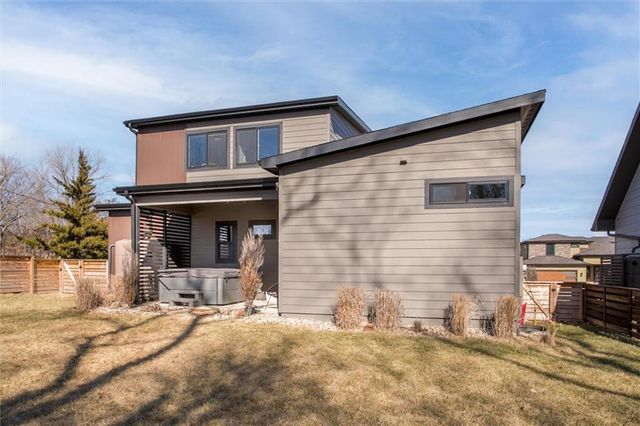 403 NE 100th Street, Kansas City, MO 64155