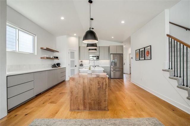 403 NE 100th Street, Kansas City, MO 64155