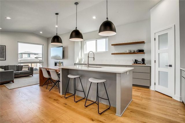 403 NE 100th Street, Kansas City, MO 64155