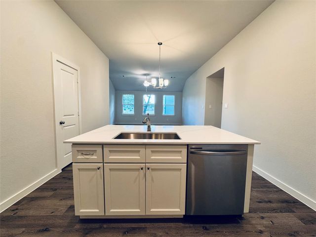 935 County Road 5203, Cleveland, TX 77327