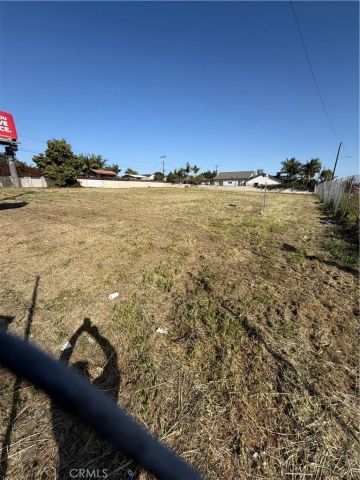 12650 S Western, Los Angeles, CA 90047