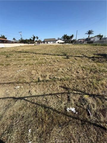 12650 S Western, Los Angeles, CA 90047