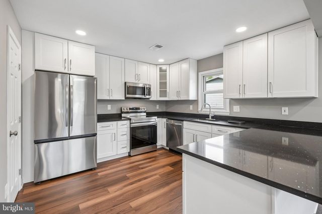 6023 MASSAPONAX DR, Fredericksburg, VA 22407