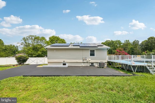 6023 MASSAPONAX DR, Fredericksburg, VA 22407