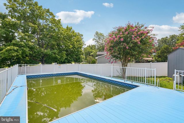 6023 MASSAPONAX DR, Fredericksburg, VA 22407