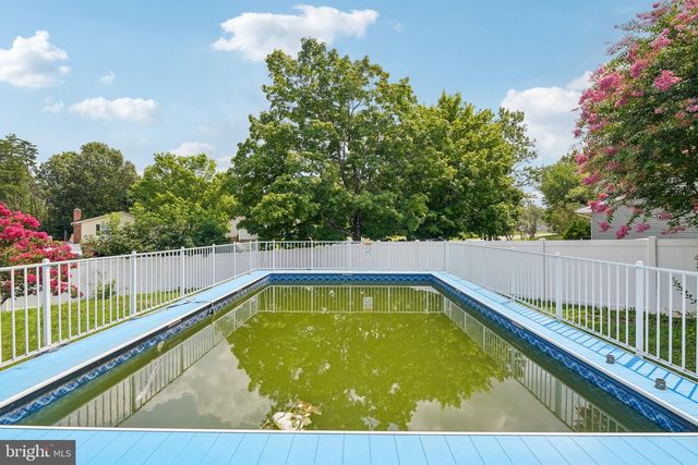 6023 MASSAPONAX DR, Fredericksburg, VA 22407