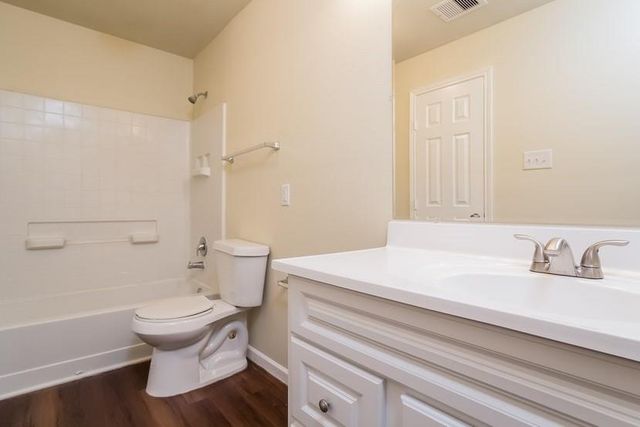 8606 Chaletford Drive, Houston, TX 77044