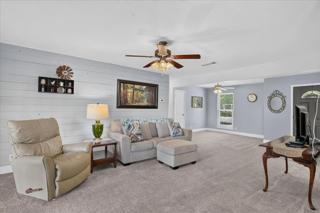6200 Lalagray Lane, Watauga, TX 76148