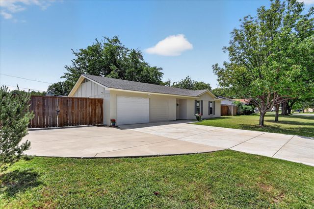 6200 Lalagray Lane, Watauga, TX 76148