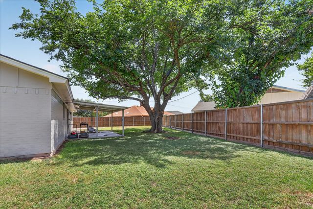 6200 Lalagray Lane, Watauga, TX 76148