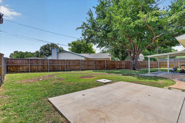 6200 Lalagray Lane, Watauga, TX 76148