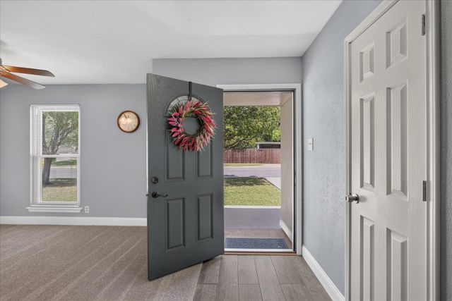 6200 Lalagray Lane, Watauga, TX 76148