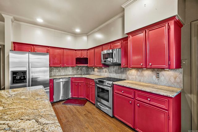 2905 Justin Matthews Dr, North Little Rock, AR 72116