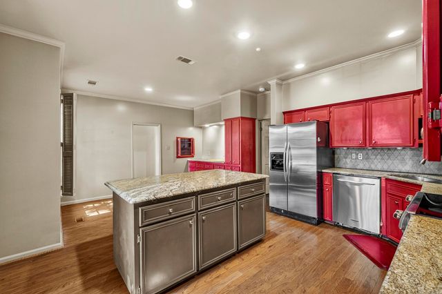 2905 Justin Matthews Dr, North Little Rock, AR 72116