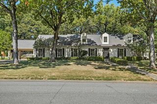 2905 Justin Matthews Dr, North Little Rock, AR 72116