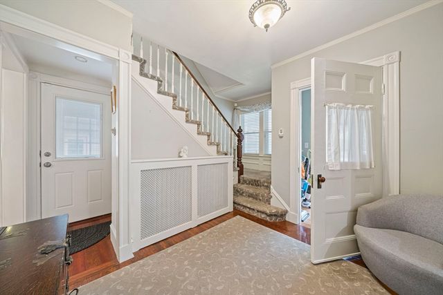 118 E Elm Ave, Quincy, MA 02170
