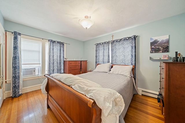 118 E Elm Ave, Quincy, MA 02170