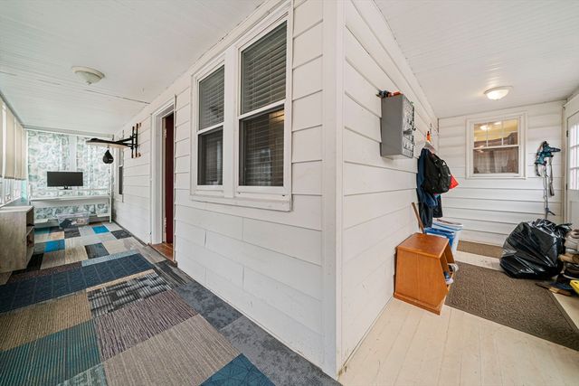 118 E Elm Ave, Quincy, MA 02170