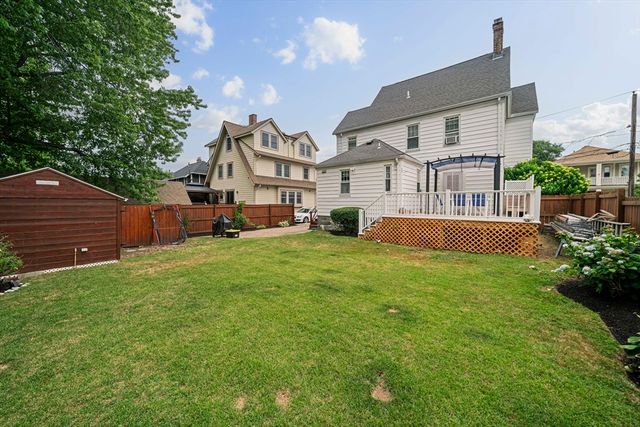 118 E Elm Ave, Quincy, MA 02170