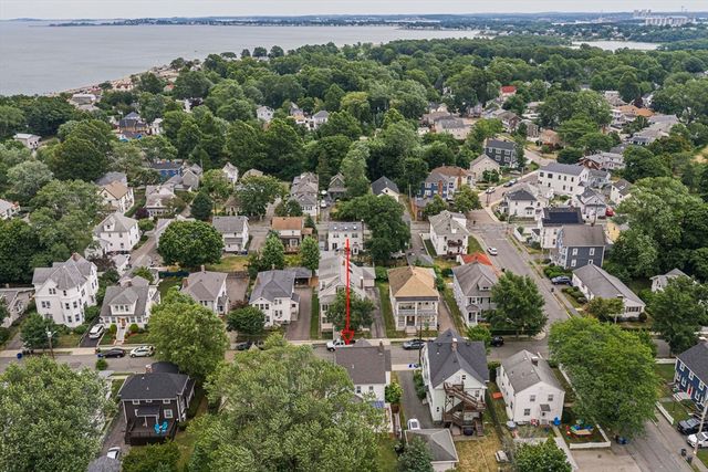 118 E Elm Ave, Quincy, MA 02170