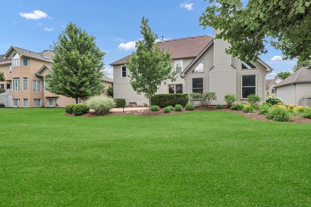 2198 Sutton Drive, South Elgin, IL 60177