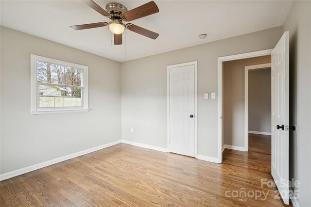 1126 Old US 70 Highway W, Black Mountain, NC 28711