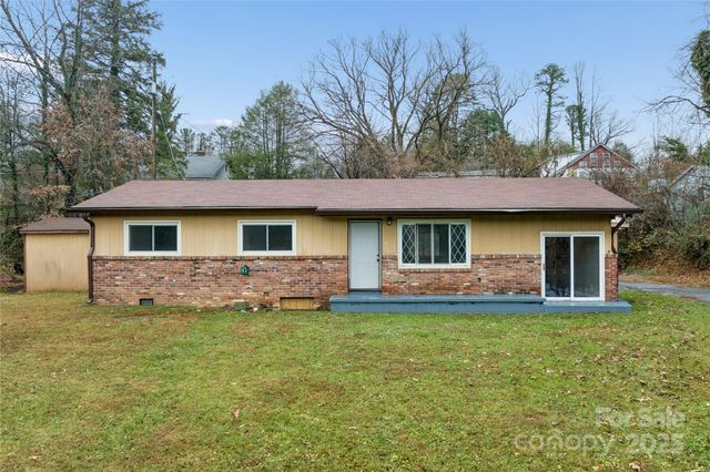 1126 Old US 70 Highway W, Black Mountain, NC 28711