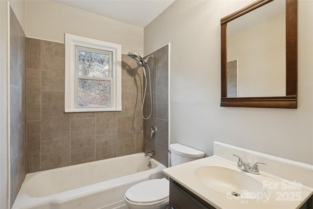 1126 Old US 70 Highway W, Black Mountain, NC 28711