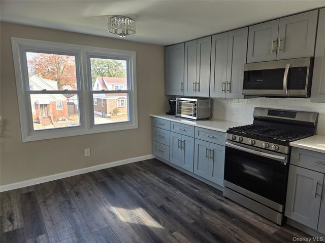 35 Keegan Street, Elmont, NY 11003