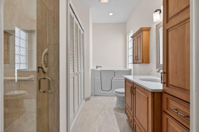 8293 SE Palm Hammock Lane, Hobe Sound, FL 33455