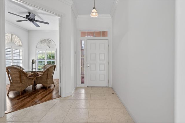 8293 SE Palm Hammock Lane, Hobe Sound, FL 33455