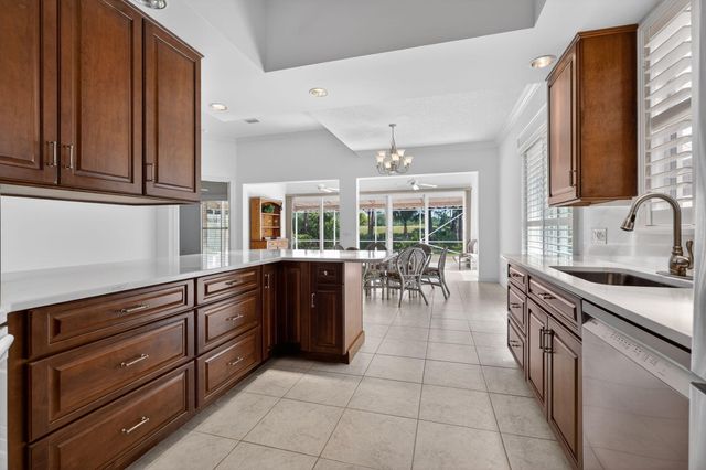 8293 SE Palm Hammock Lane, Hobe Sound, FL 33455