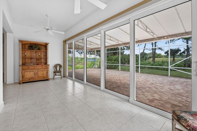 8293 SE Palm Hammock Lane, Hobe Sound, FL 33455