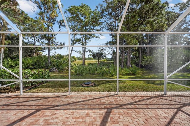 8293 SE Palm Hammock Lane, Hobe Sound, FL 33455