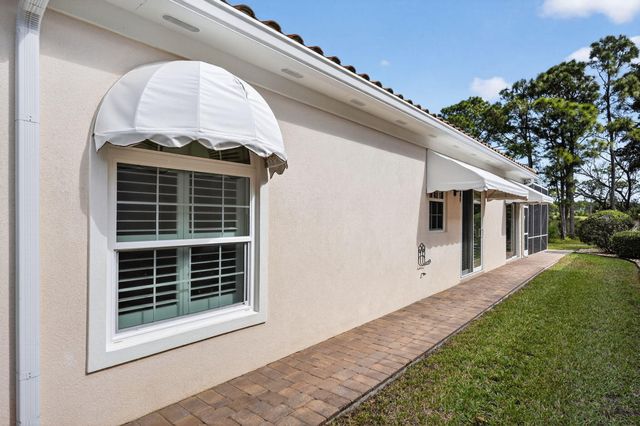 8293 SE Palm Hammock Lane, Hobe Sound, FL 33455