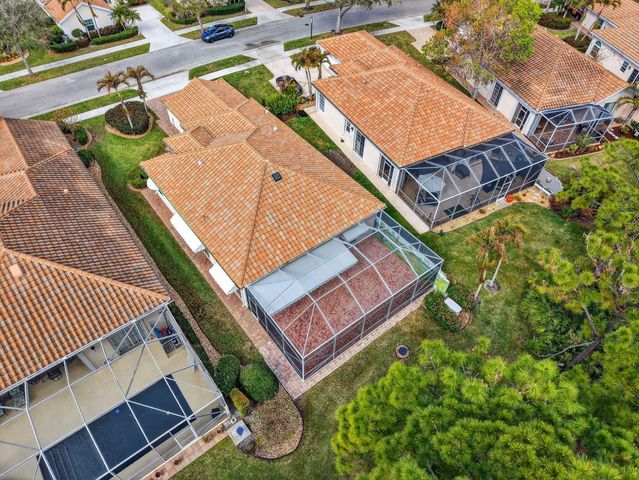 8293 SE Palm Hammock Lane, Hobe Sound, FL 33455