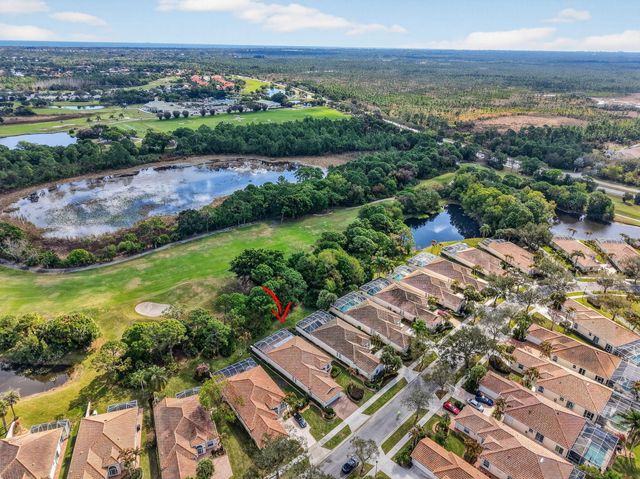 8293 SE Palm Hammock Lane, Hobe Sound, FL 33455