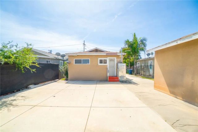 3561 Beck, Bell, CA 90201