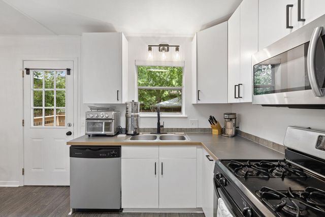 1717 Bluebonnet LN, Austin, TX 78704