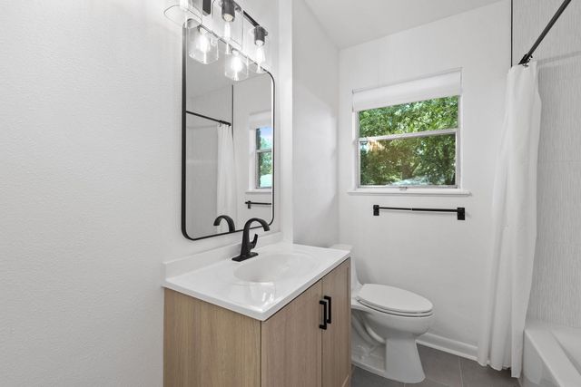 1717 Bluebonnet LN, Austin, TX 78704