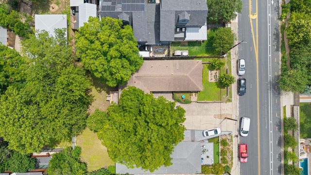 1717 Bluebonnet LN, Austin, TX 78704